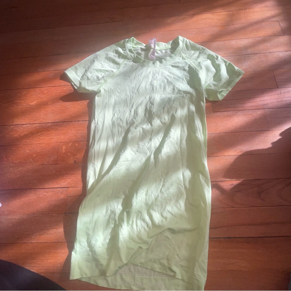 lululemon swiftly tee neon green